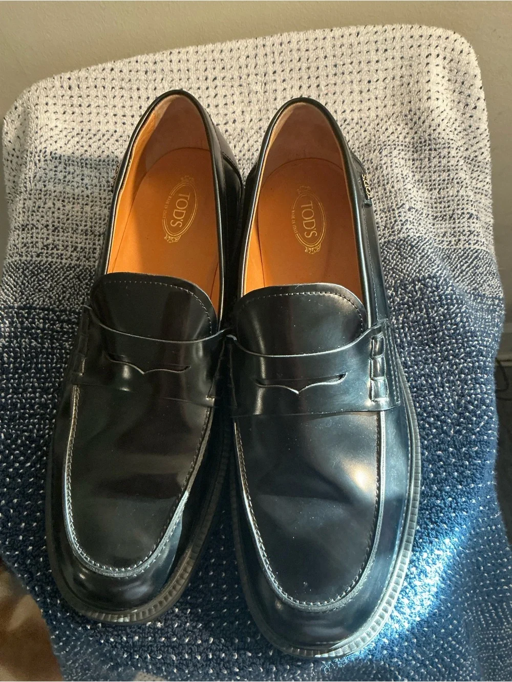 Tod's Black Leather Slip-On Penny Loafers with Tan Interior